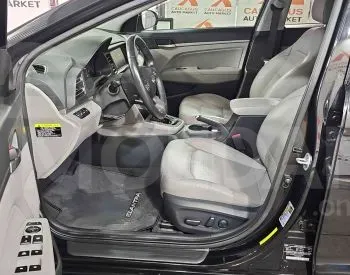Hyundai Elantra 2019 Tbilisi - photo 9