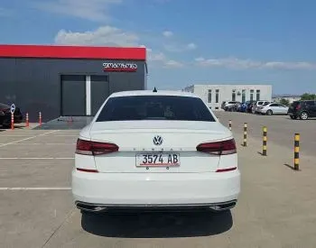 Volkswagen Passat 2 2021 Тбилиси