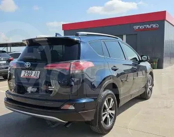 Toyota RAV4 2.5L 2018 Тбилиси - изображение 4