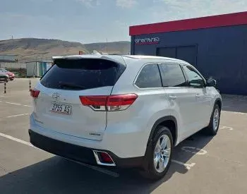 Toyota Highlander 2019 Tbilisi