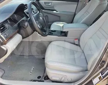 Toyota Camry 2.5L 2017 Тбилиси - изображение 9
