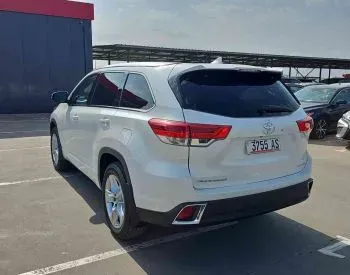 Toyota Highlander 2019 თბილისი