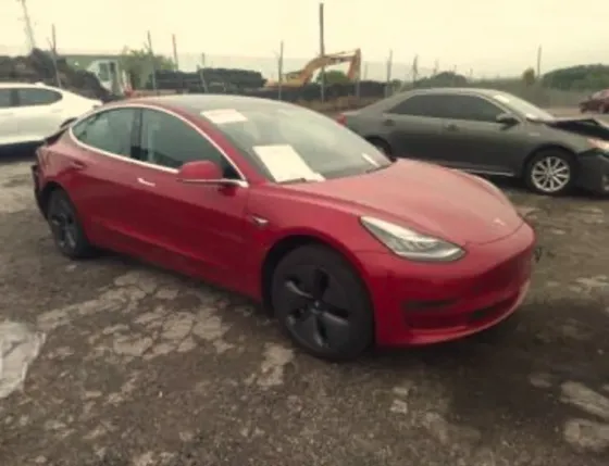 Tesla Model 3 2019 Тбилиси