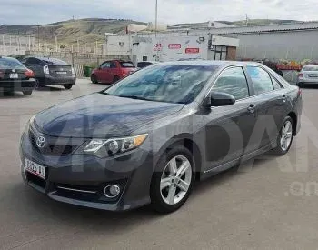 Toyota Camry 2.5L 2014 Тбилиси - изображение 1