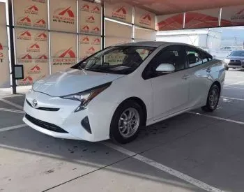 Toyota Prius 2016 თბილისი