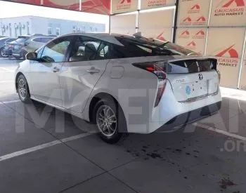 Toyota Prius 1.8L 2016 Тбилиси - изображение 6