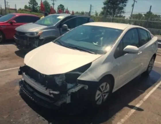 Toyota Prius 2017 Tbilisi