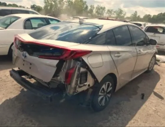 Toyota Prius 2019 Тбилиси