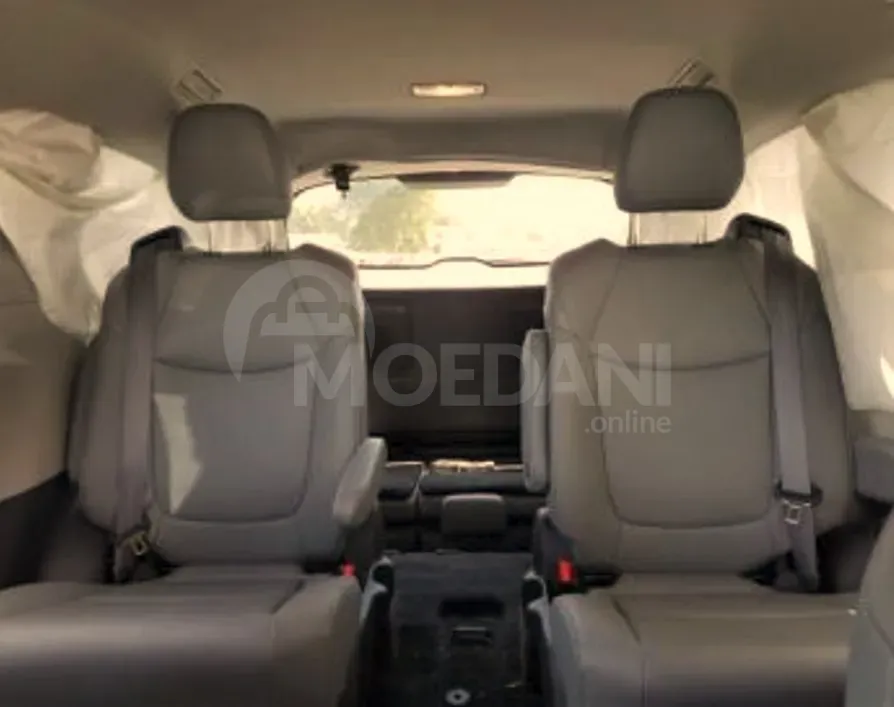 Toyota Sienna 2.5L 2022 Тбилиси - изображение 10