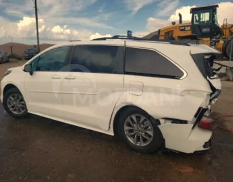 Toyota Sienna 2.5L 2022 Тбилиси - изображение 2