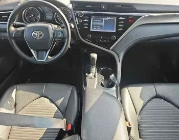 Toyota Camry 2018 თბილისი