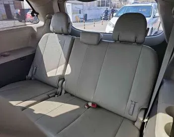 Toyota Sienna 2014 Тбилиси