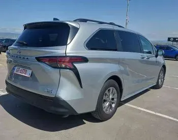 Toyota Sienna 2021 თბილისი