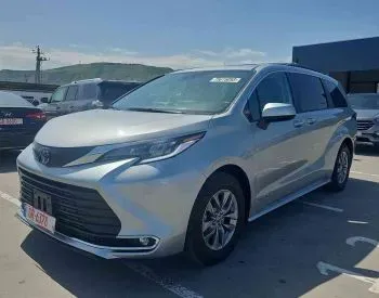 Toyota Sienna 2021 თბილისი