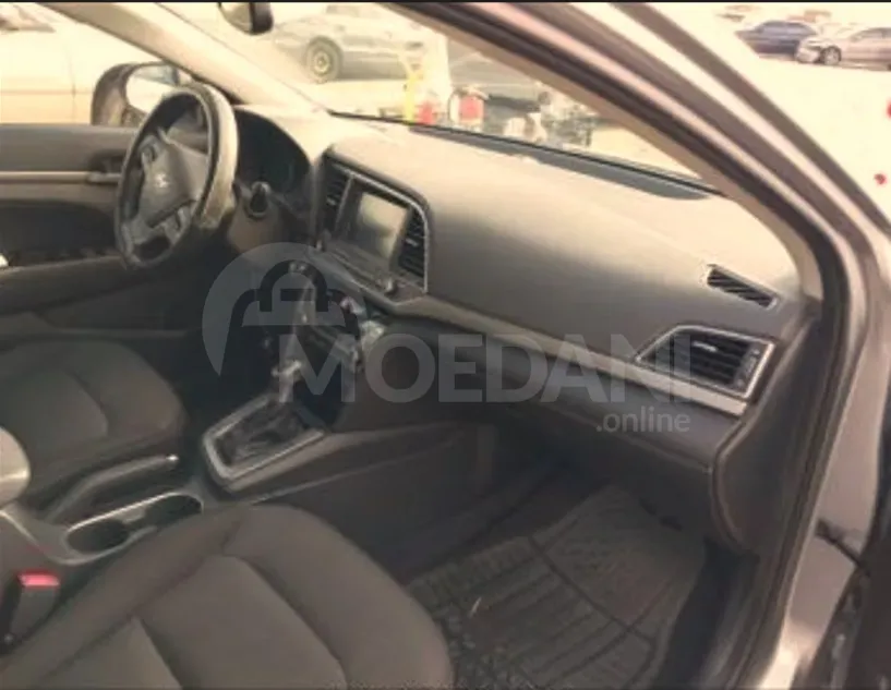Hyundai Elantra 2017 Tbilisi - photo 5