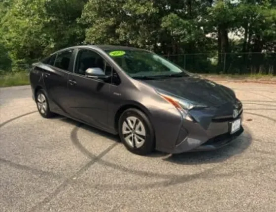 Toyota Prius 2016 Тбилиси