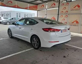 Hyundai Elantra 2018 თბილისი