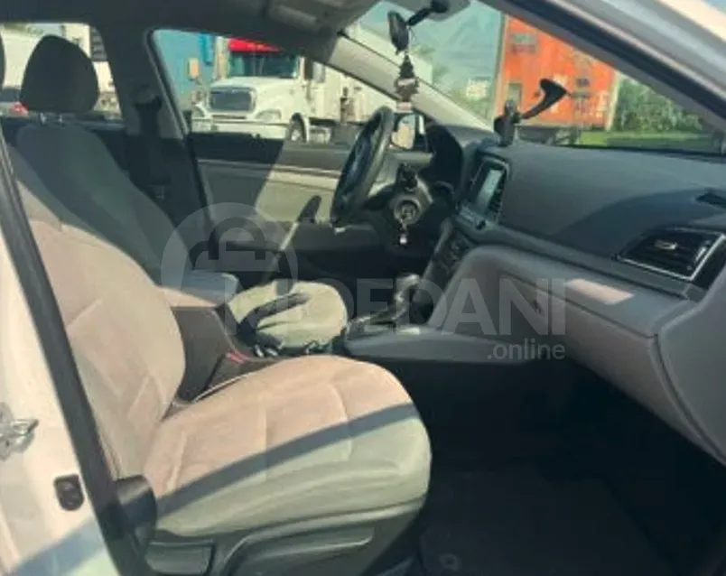 Hyundai Elantra 2017 Tbilisi - photo 5