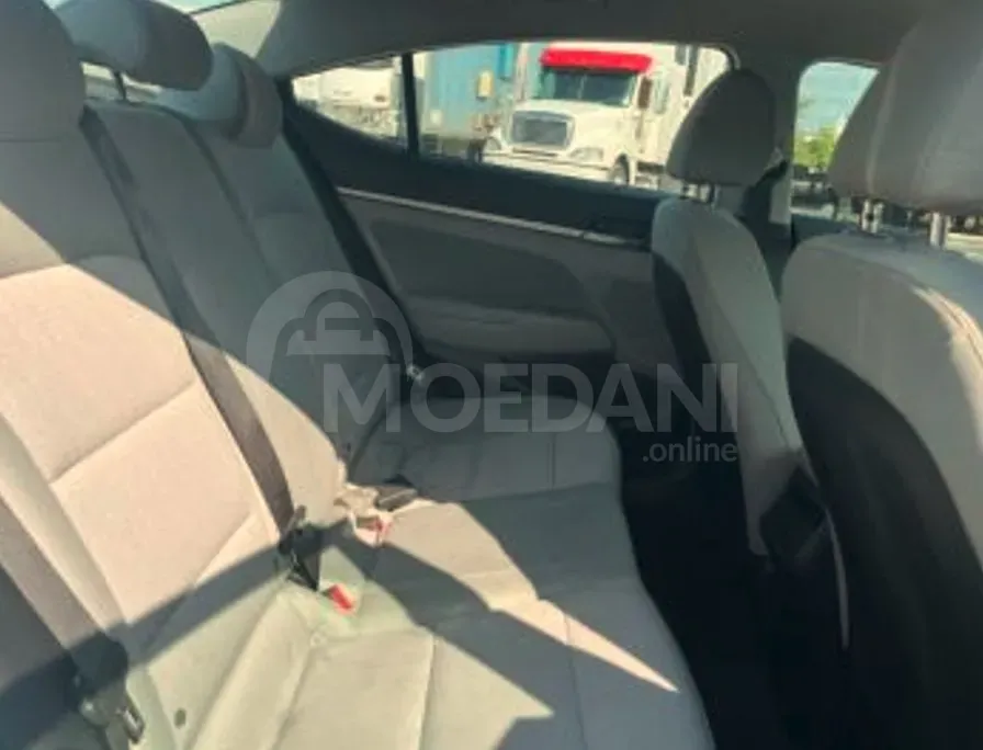 Hyundai Elantra 2017 Tbilisi - photo 6