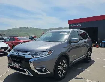 Mitsubishi Outlander 2019 Тбилиси