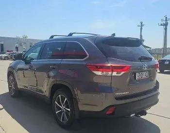 Toyota Highlander 2017 თბილისი