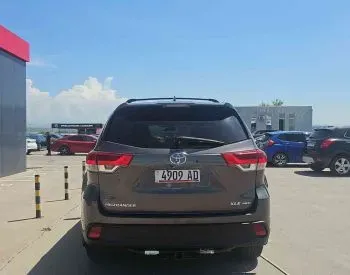 Toyota Highlander 2017 Tbilisi