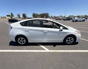 Toyota Prius 2015 Tbilisi