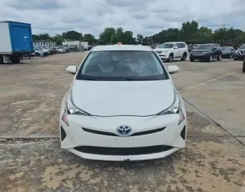 Toyota Prius 2016 თბილისი