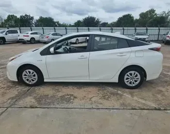 Toyota Prius 2016 თბილისი