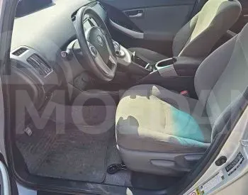 Toyota Prius 1.8L 2014 Тбилиси - изображение 10