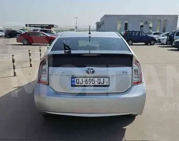Toyota Prius 1.8L 2014 Тбилиси - изображение 5