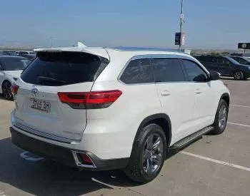 Toyota Highlander 2017 Tbilisi