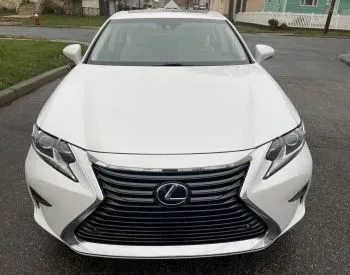 Lexus ES 2017 Тбилиси