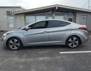 Hyundai Elantra 2015 Тбилиси