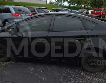 Toyota Prius 1.8L 2015 Тбилиси - изображение 2