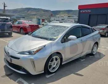Toyota Prius 1.8L 2020 Тбилиси - изображение 1