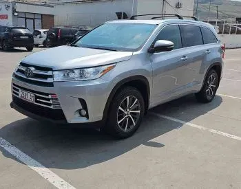 Toyota Highlander 2017 თბილისი