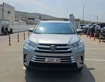 Toyota Highlander 2017 თბილისი