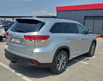 Toyota Highlander 2017 Tbilisi