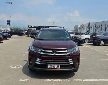 Toyota Highlander 2019 Тбилиси