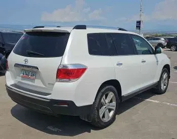 Toyota Highlander 2014 თბილისი