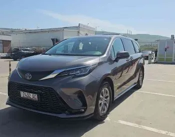 Toyota Sienna 2021 Тбилиси