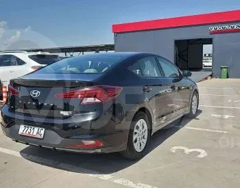 Hyundai Elantra 2019 Tbilisi - photo 4