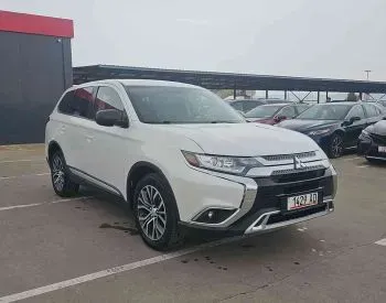 Mitsubishi Outlander 2017 Тбилиси