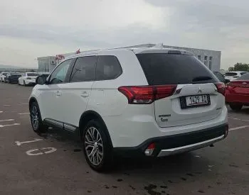 Mitsubishi Outlander 2017 Тбилиси