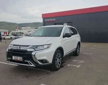 Mitsubishi Outlander 2017 Тбилиси