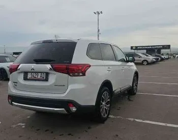 Mitsubishi Outlander 2017 Тбилиси