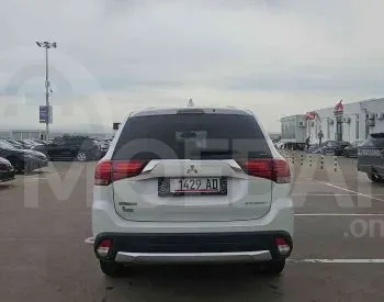 Mitsubishi Outlander 2017 Тбилиси - изображение 8