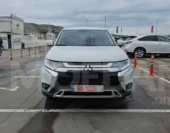 Mitsubishi Outlander 2019 Тбилиси - изображение 1