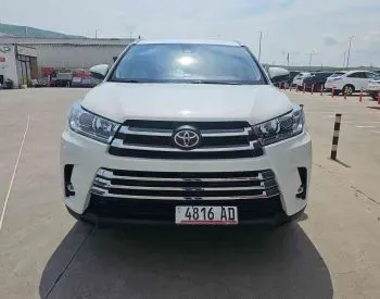 Toyota Highlander 2017 თბილისი